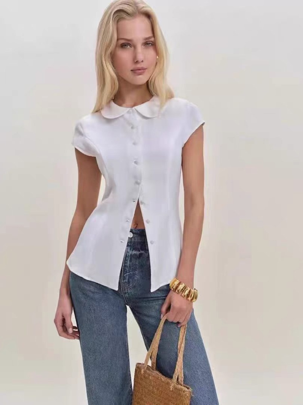 Reformation Molly Linen Shirt In White, BRAND NEW WITHOUT TAGS, NEVER WORN.